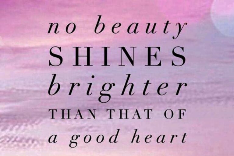 185+ Sweet Beauty Quotes for Her