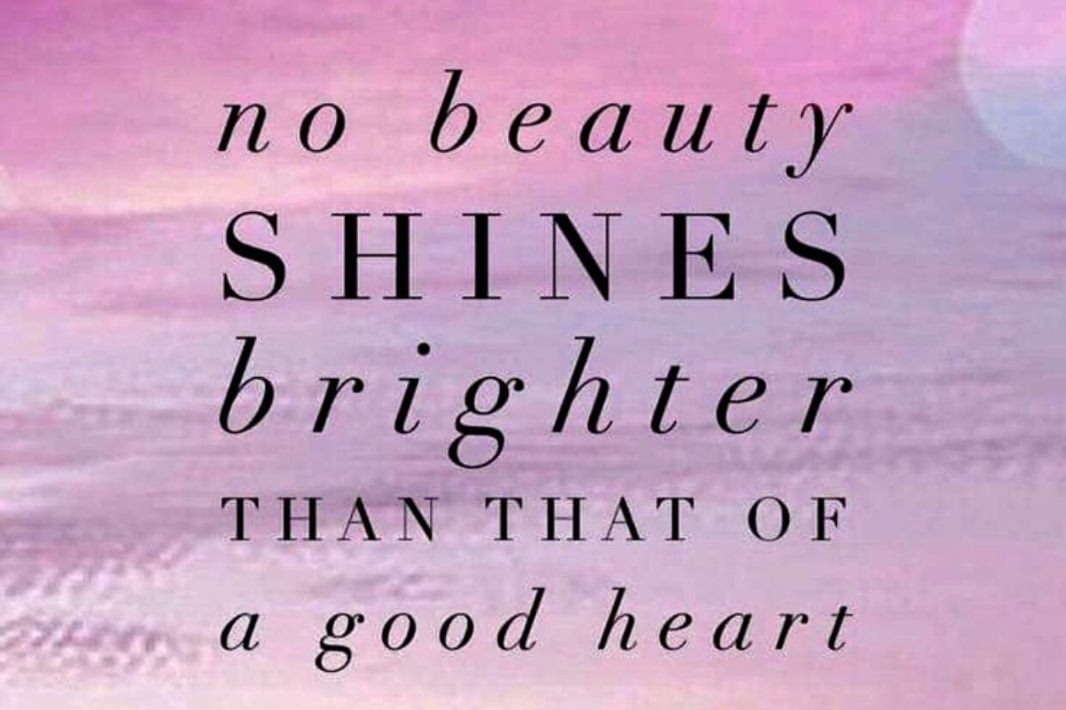 185+ Sweet Beauty Quotes for Her